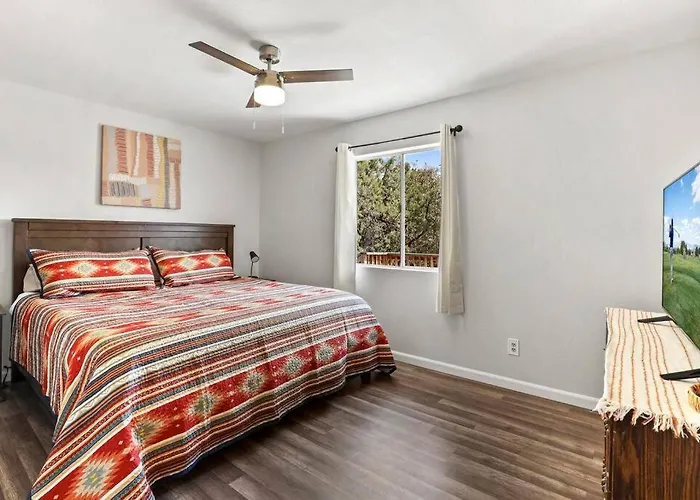 Holiday home Newly Remodeled Pet Friendly Strawberry *