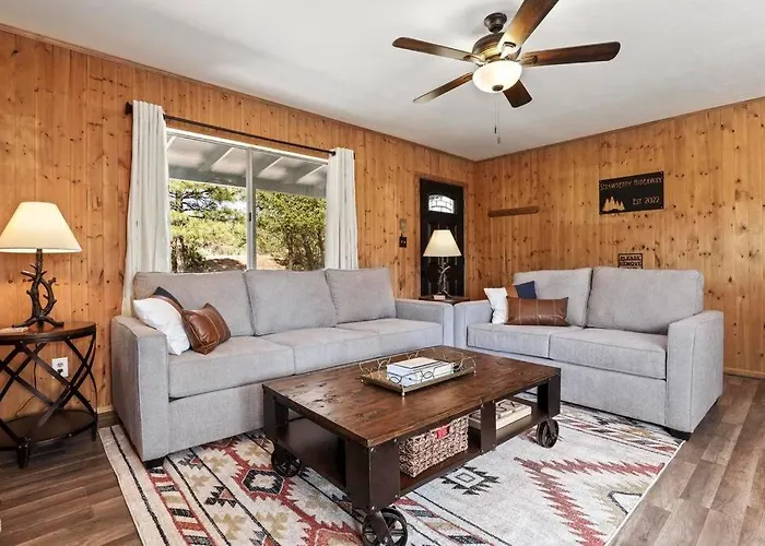 Newly Remodeled Pet Friendly Strawberry Holiday home