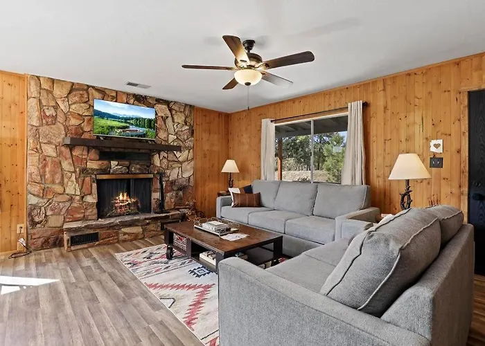 Newly Remodeled Pet Friendly Strawberry Holiday home